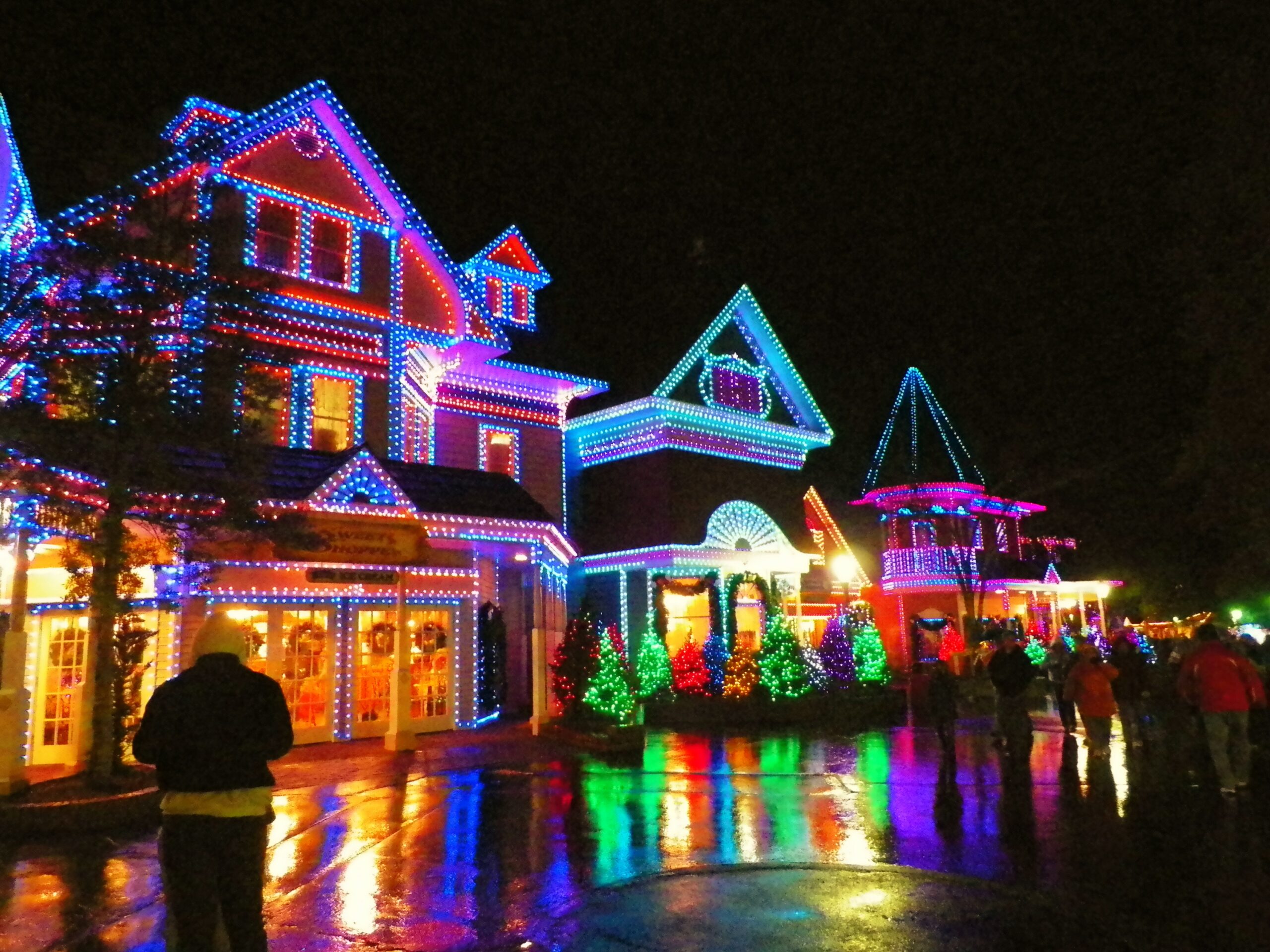 Lights of Dollywood | Legacy Hunting