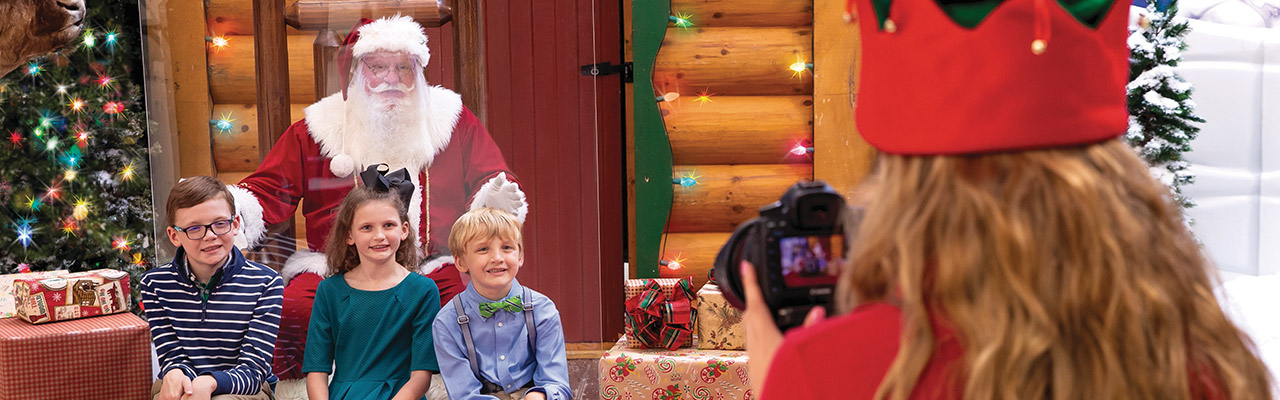 Free Photo With Santa!