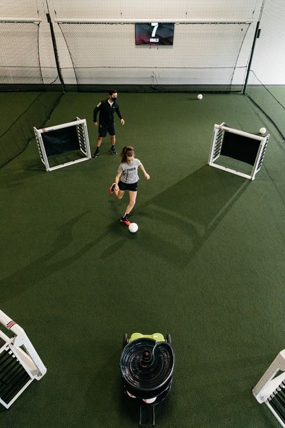 National soccer training company to take over 95,000-square-foot complex in  Naperville - Chicago Tribune