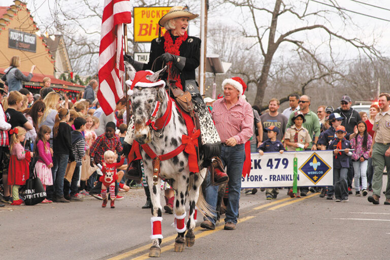 Leiper s Fork Christmas Parade Nashville Parent leiper-s-fork-christmas-parade-nashville-parent