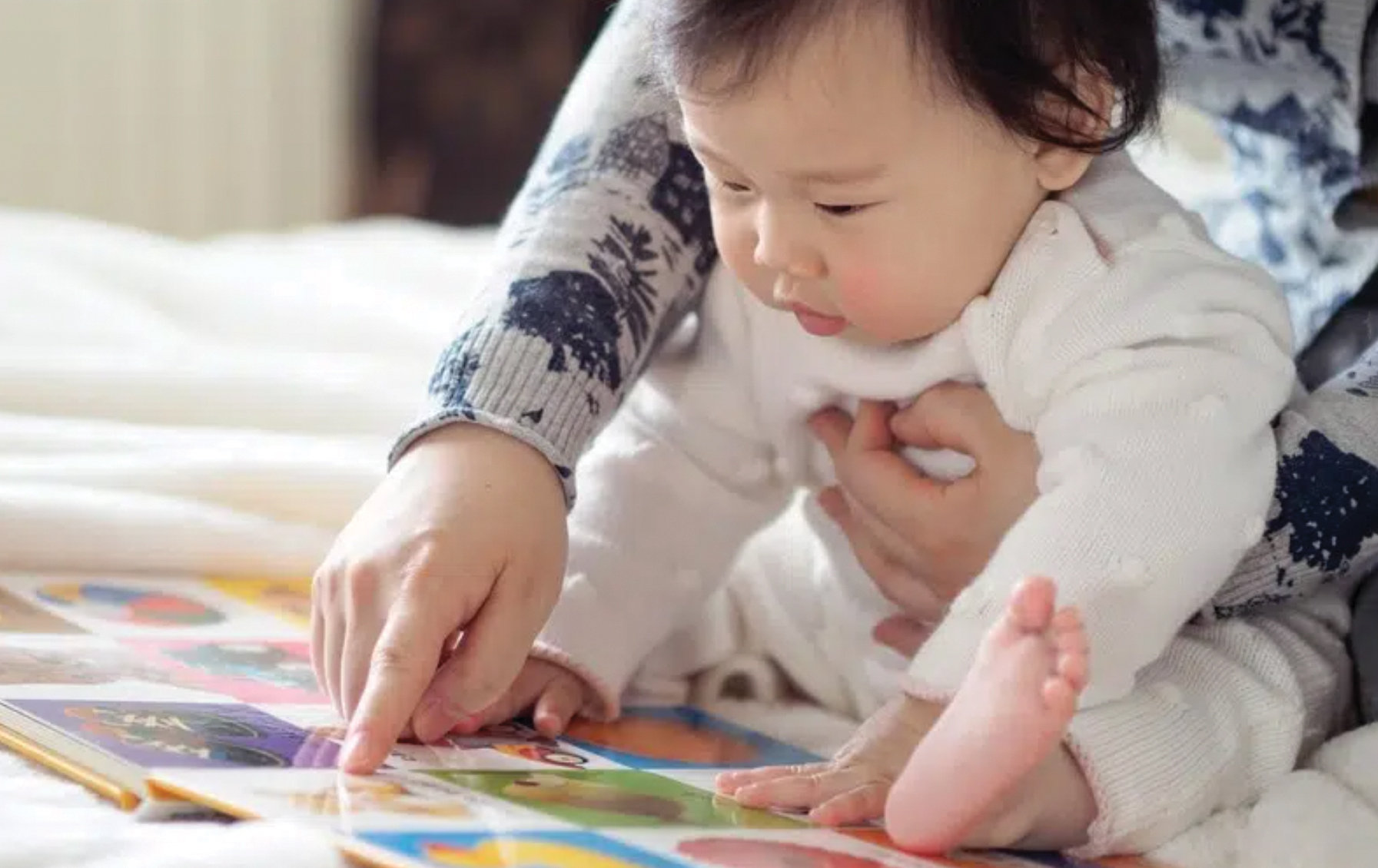 how to read to a newborn