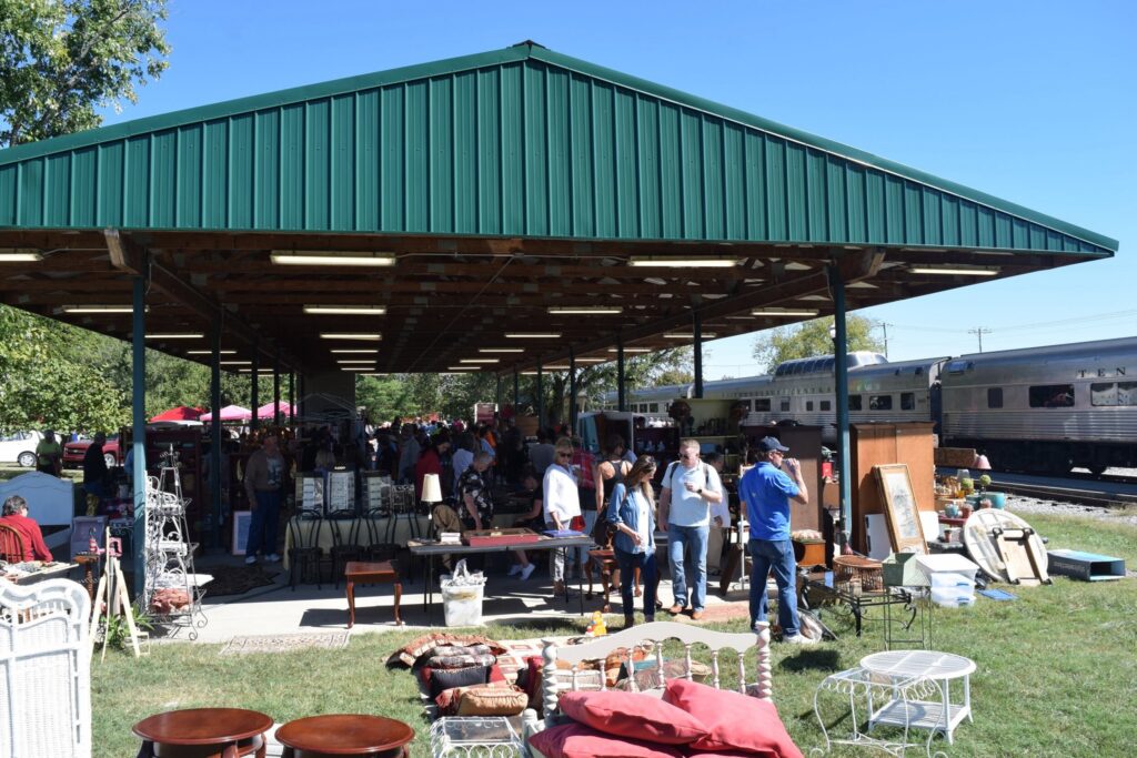 Fall Mile Long Yard Sale Excursion Train - Nashville Parent